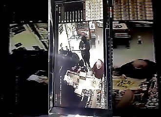 Argentine : un homme braque la mauvaise épicerie et le paye de sa vie