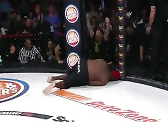Combat de MMA : Dada 5000 se fait défoncer par Kimbo Slice !