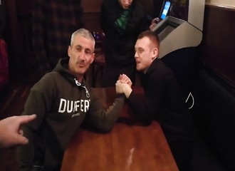 Quand un p’tit branleur croise le chemin d’un vieux dur (Angleterre)