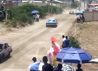 Mexique : deux morts lors d’une course de voitures
