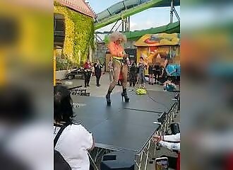  Family theme park apologizes for drag queen act that left parents 