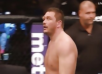 Oucchhhh : un combattant de MMA finit avec un très vilain hématome au-dessus de l’œil