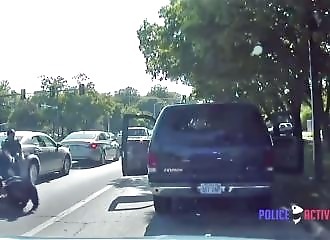 Policière pense sortir son taser... mais tire avec son arme !