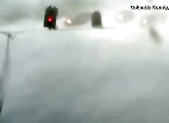 Géorgie : des automobilistes se retrouvent piégés dans une tempête