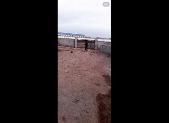 En période de fêtes de fin d’année, tout le monde s’amuse avec des pétards !