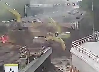 Un week-end pour installer un tunnel sous une autoroute