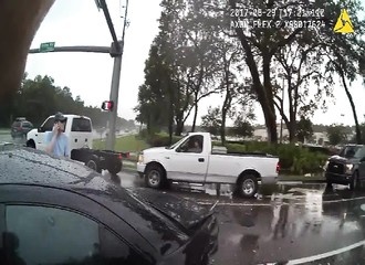Floride : alors qu’ils interviennent à la suite d’un gros accident, des policiers sont victimes d’un second accident