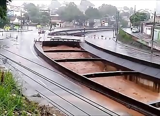 Une spectaculaire inondation au Brésil