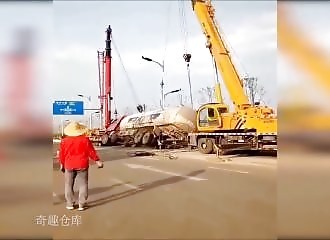 Compilation d’accidents de grues mobiles en Chine