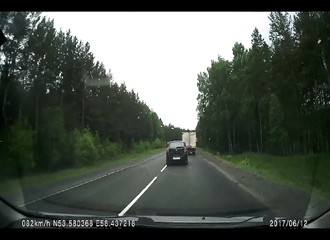 Un mort lors d’une très brutale collision frontale entre deux voitures