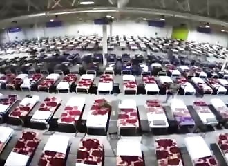 En 48 heures, l’armée iranienne aménage un gigantesque hangar pour recevoir les patients du coronavirus