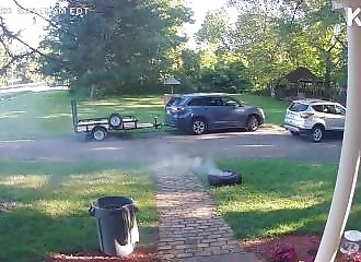 Une se détache d’une voiture et s’écrase contre une maison (Ohio)