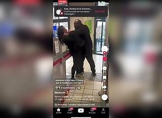Security guard hits customer suspected of theft, sparking controversy