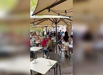 Bataille rangée dans un bar de Barcelone 