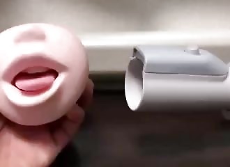 Il tente un trick porn avec un aspirateur, ça tourne mal !