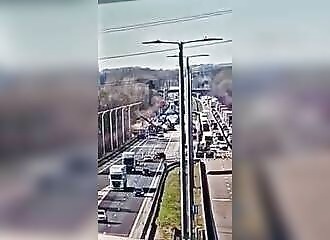 A bridge collapses on the E42 at La Louvière