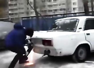 Attention à comment vous garez votre voiture en Russie !