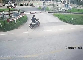 Le conducteur le plus confiant du monde vient de se faire tuer