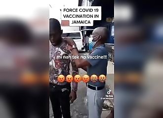 Vacciné de force en Jamaïque ?