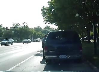 Une policière confond son pistolet à son taser et tire à bout portant sur un suspect (Kansas)