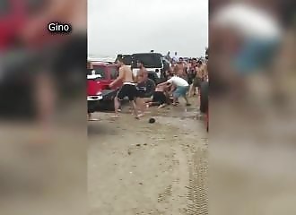 Texas : 70 arrestations suite à des bagarres lors d’un événement organisé par la marque Jeep