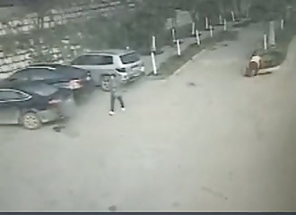 UN ACCIDENT AU SCÉNARIO AUSSI IMPROBABLE QUE VIOLENT (REMAKE)