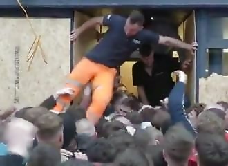 Connaissez vous Le jeu de balle d'Atherstone, sport le plus violent au monde ?