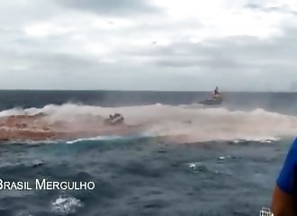 Le sabordage d’un bateau transportant 125.000 tonnes de minerais de fer (Brésil)