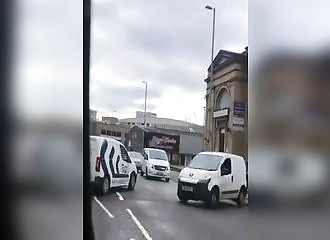 Angleterre : des automobilistes se rentrent dedans lors d’un violent road rage