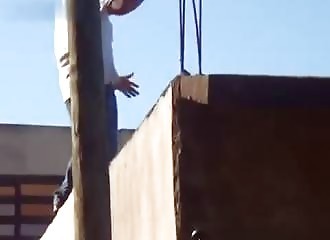 Mexique : un homme se jette dans le vide et rate son suicide avec brio