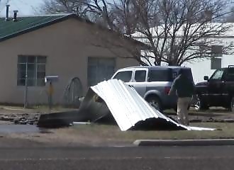 Texas : de violentes rafales provoquent le renversement d’un camion 