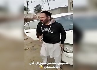Ils violent le confinement au Pakistan et se font défoncer le cul !