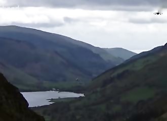Belle compilation d’avions de chasse qui volent à très basse altitude