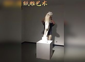 Les formidables sculptures de papier de l’artiste chinois Li Hongbo