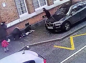 Des enfants se font attaquer par un chien extrêmement dangereux (Angleterre)