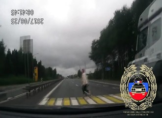 Russie : une femme se fait faucher à un passage piéton et ça risque d’être très moche !