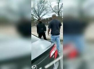 Être armé d'une batte de baseball n'est pas forcément un avantage 