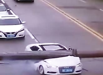 Compilation de personnes qui échappent miraculeusement à la mort