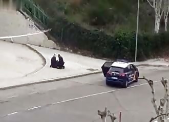 Une joggeuse refuse de rentrer chez elle et se fait brutalement arrêter (Espagne)