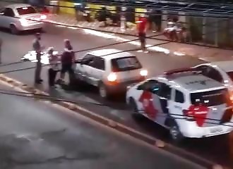 Motorist runs over a dead man after a traffic accident