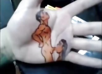 Ce gars a une imagination débordante !