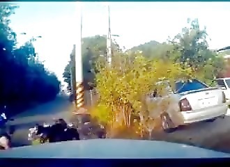 Chine : une meute de chiens attaque une femme