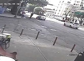 Un automobiliste renverse un homme en trottinette et prend la fuite (Mexique)