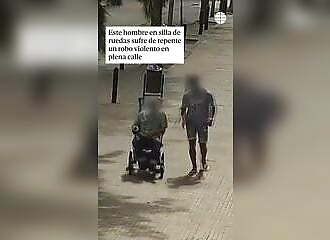 Violent robbery of a man in a wheelchair in Cornellà de Llobregat