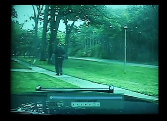Elle poursuit son petit ami avec un couteau et cette ado se prend une balle (Michigan)