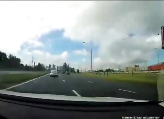 Moscou : des jeunes font les fous en voiture et finissent par se tuer